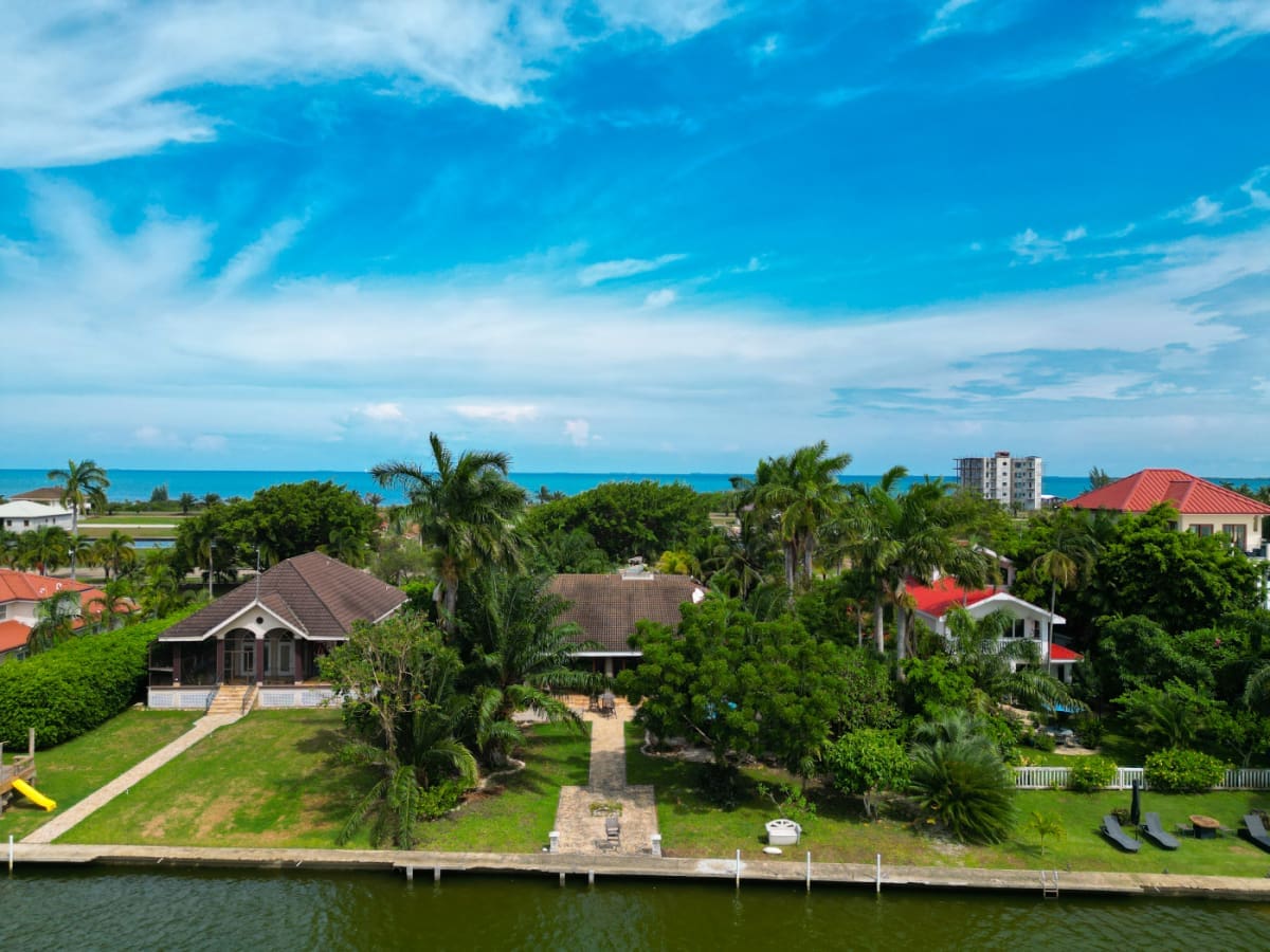 Luxury Lagoon home for sale in placencia, belize