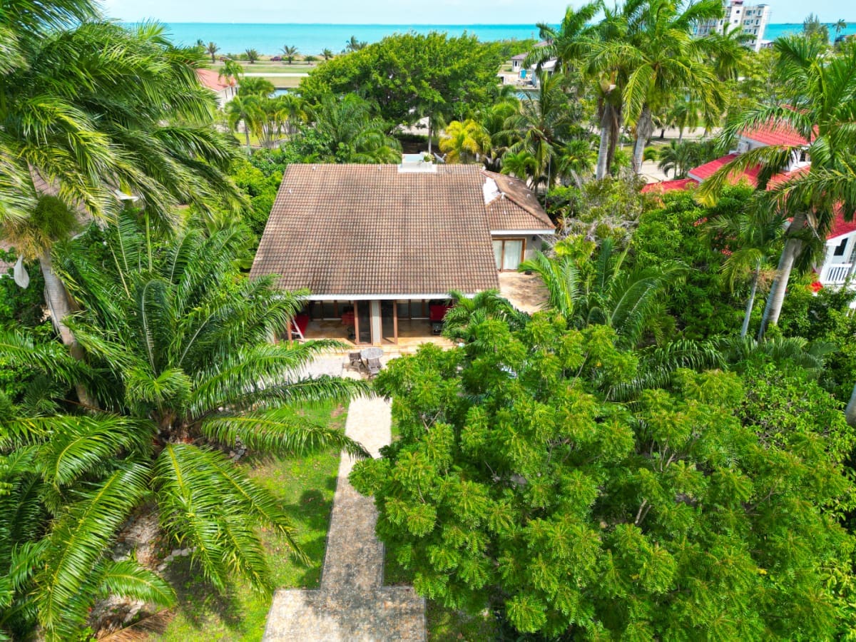 Luxury Lagoon home for sale in placencia, belize