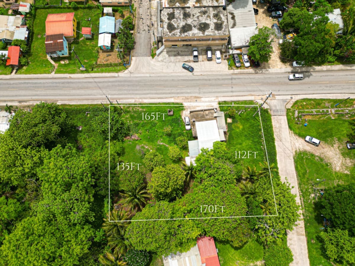 Commercial Property for Sale in Santa Elena