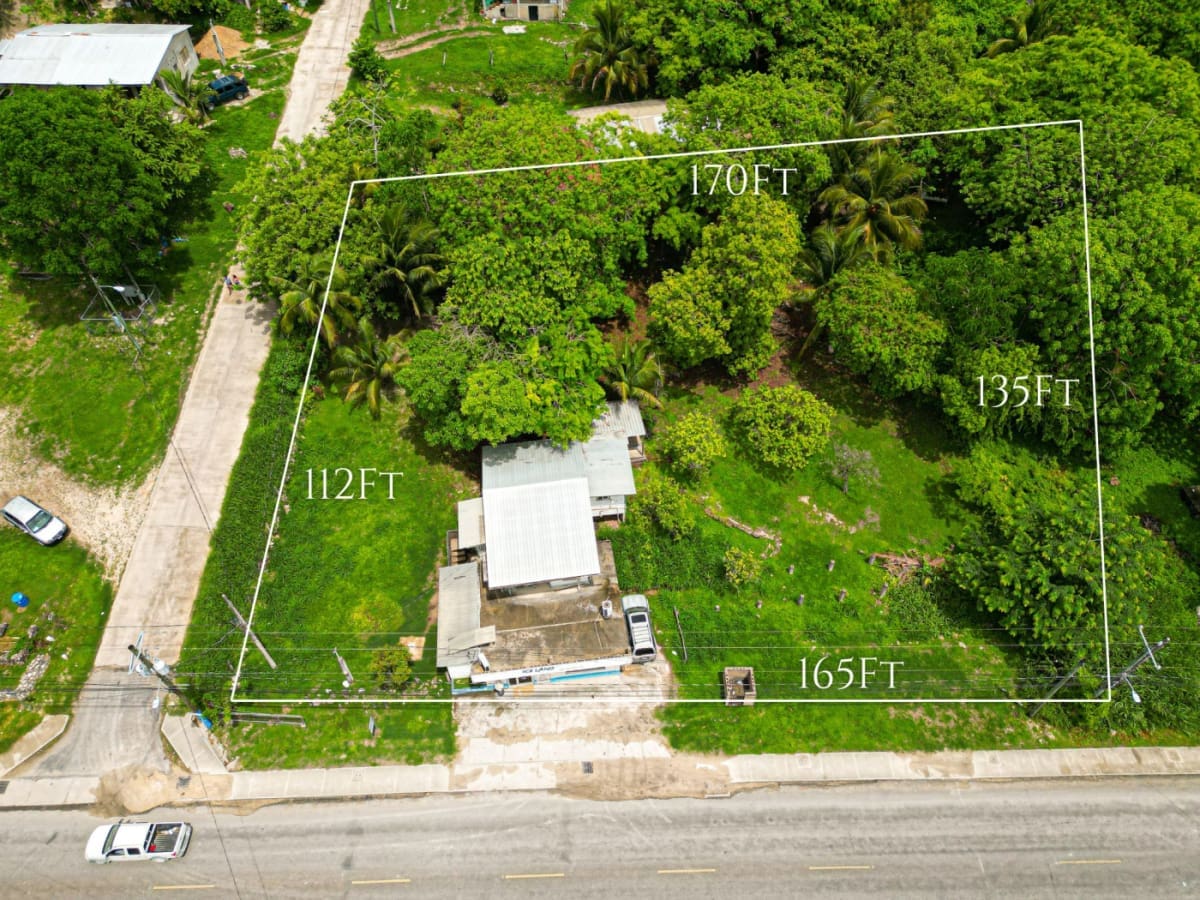 Commercial Property for Sale in Santa Elena