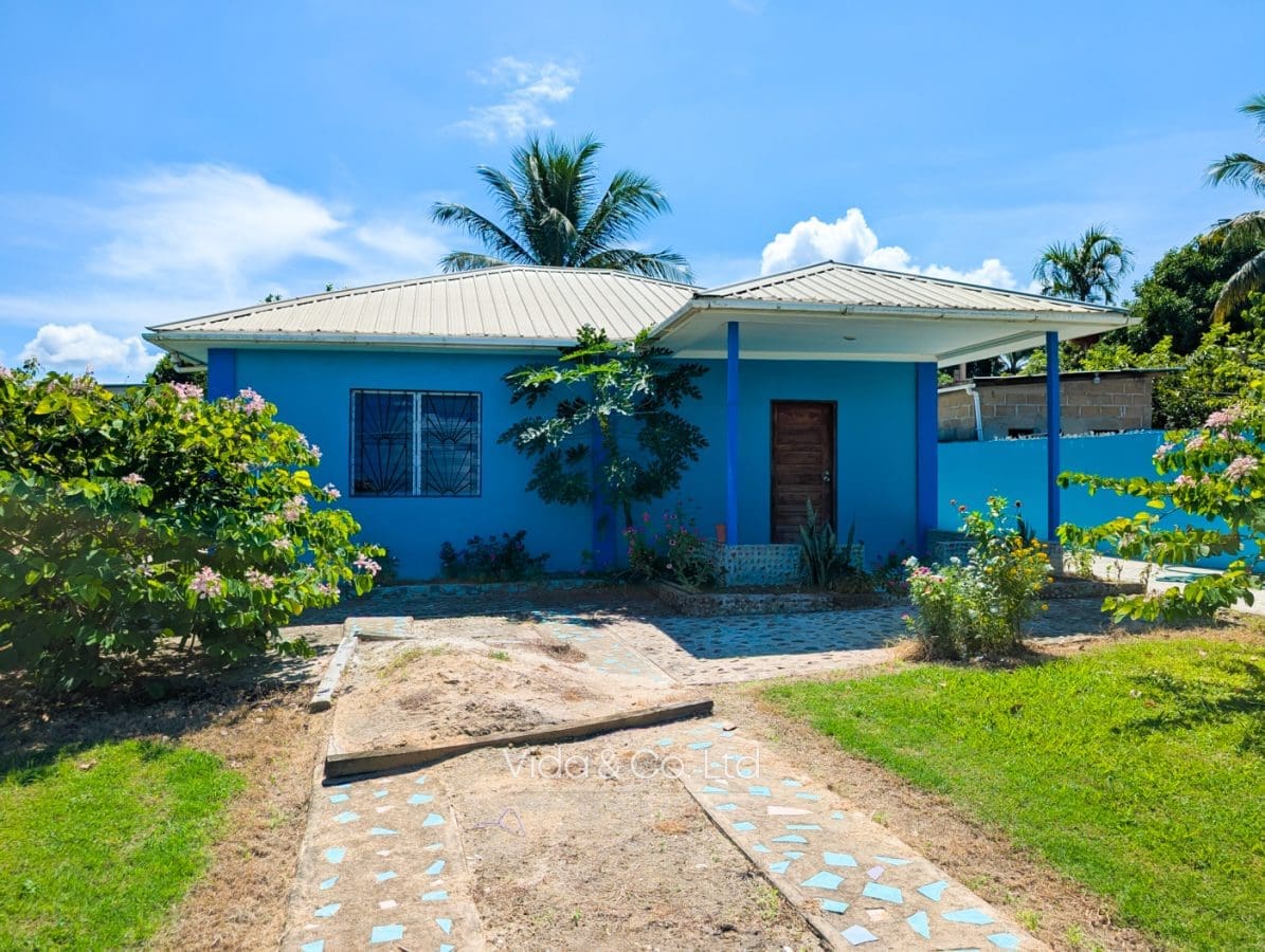 Santa Elena Home for Sale (2)