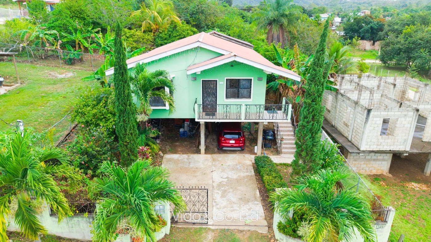 guest house for sale in Belize