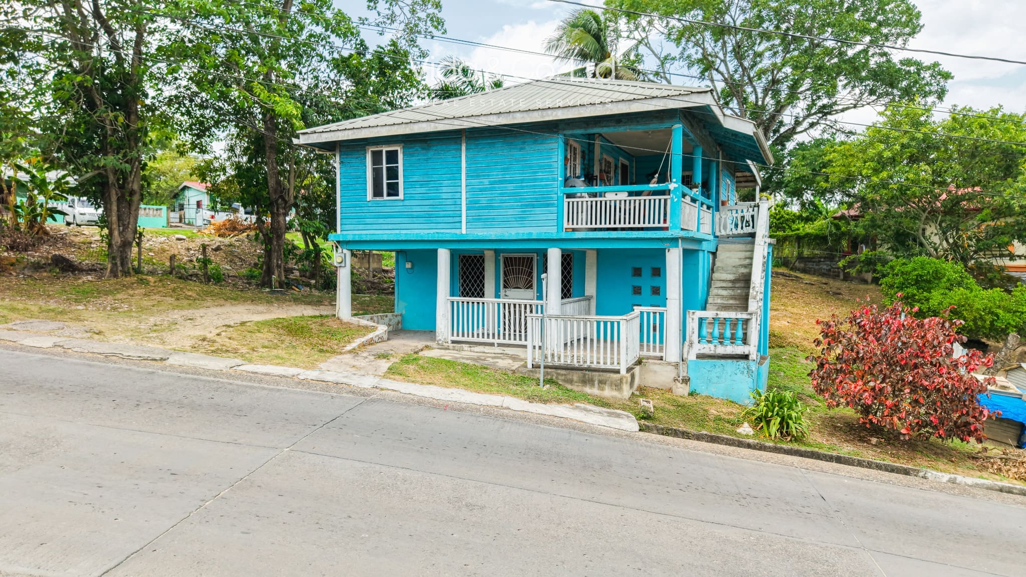 Mixed-Use-Property-for-Sale-in-San-Ignacio-Belize