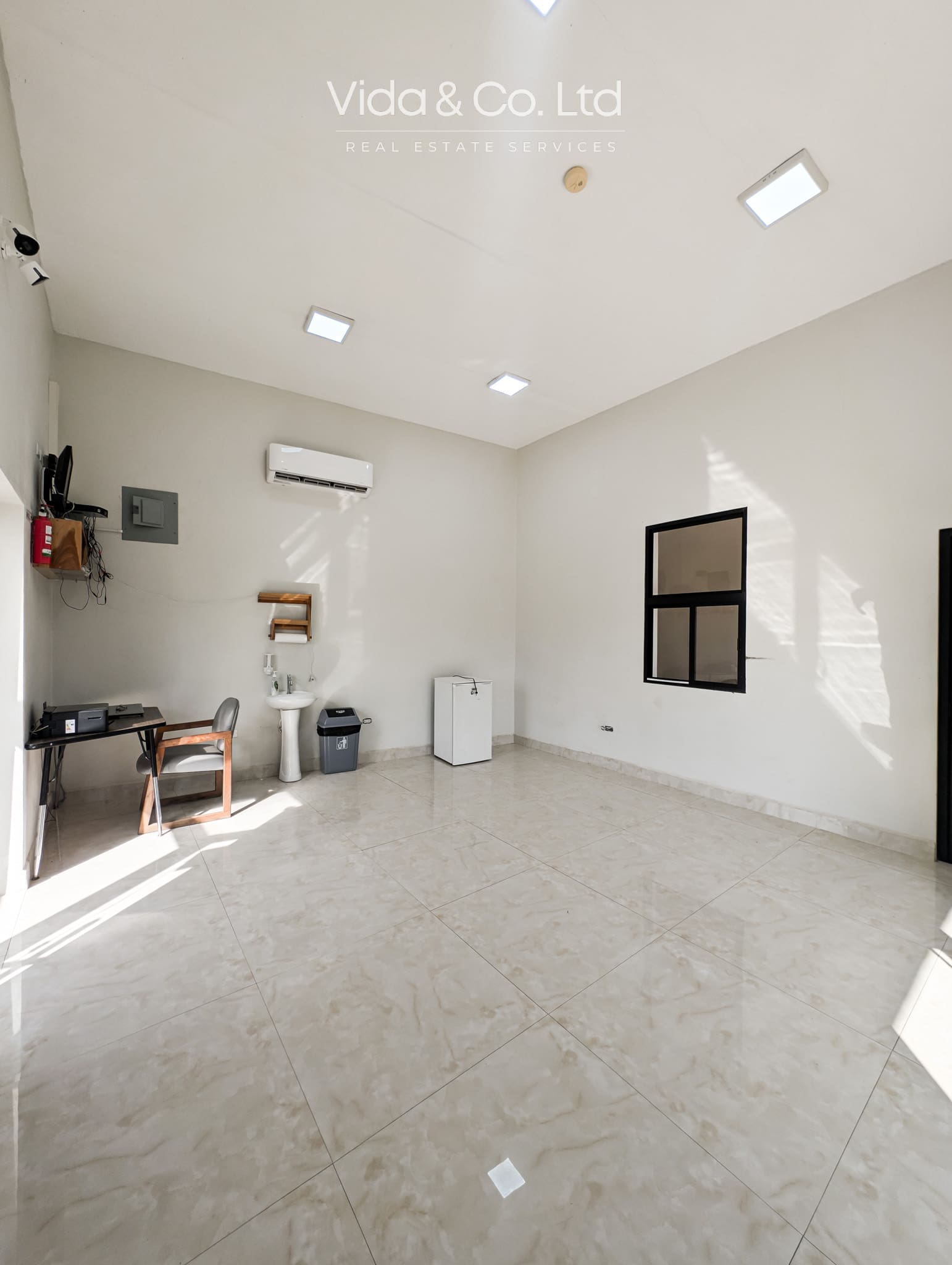 Santa-Elena-Cayo-Commercial-Rental