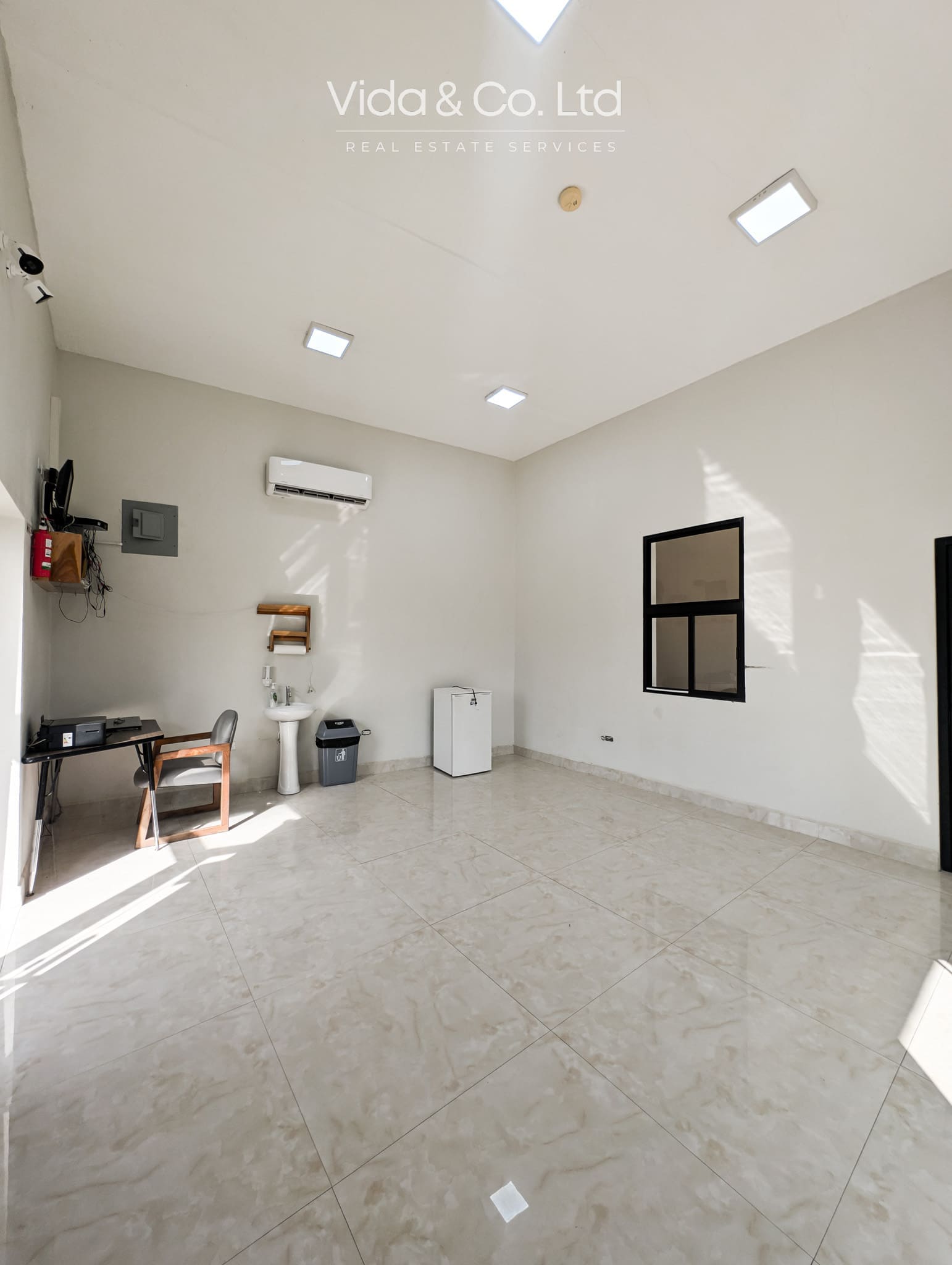 Santa-Elena-Cayo-Commercial-Rental
